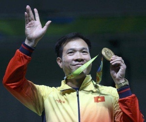 Hoàng Xuân Vinh đoạt huy chương vàng Olympics đầu tiên cho Việt Nam