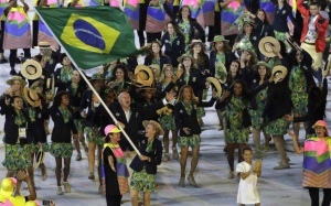 60.000 khán giả đã làm nổ tung khán đài khi vận động viên Yane Marques dẫn đầu đoàn Brazil tiến vào lễ đài cùng với 206 đoàn thể thao từ khắp Châu lục.